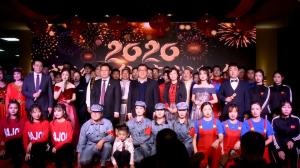「只爭(zhēng)朝夕，不負(fù)韶華」河南三建集團(tuán)2020新春團(tuán)拜會(huì)隆重舉行！